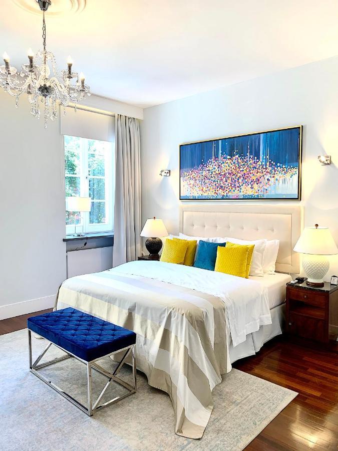 Luxury Suites & Apartments Mondrian Market Square II Varşovia Exterior foto