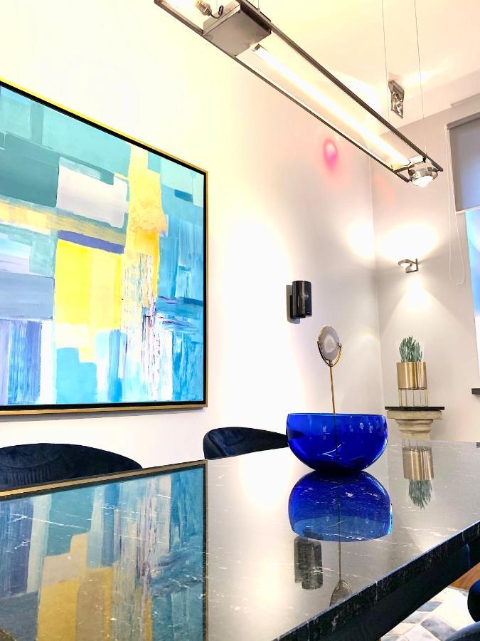 Luxury Suites & Apartments Mondrian Market Square II Varşovia Exterior foto