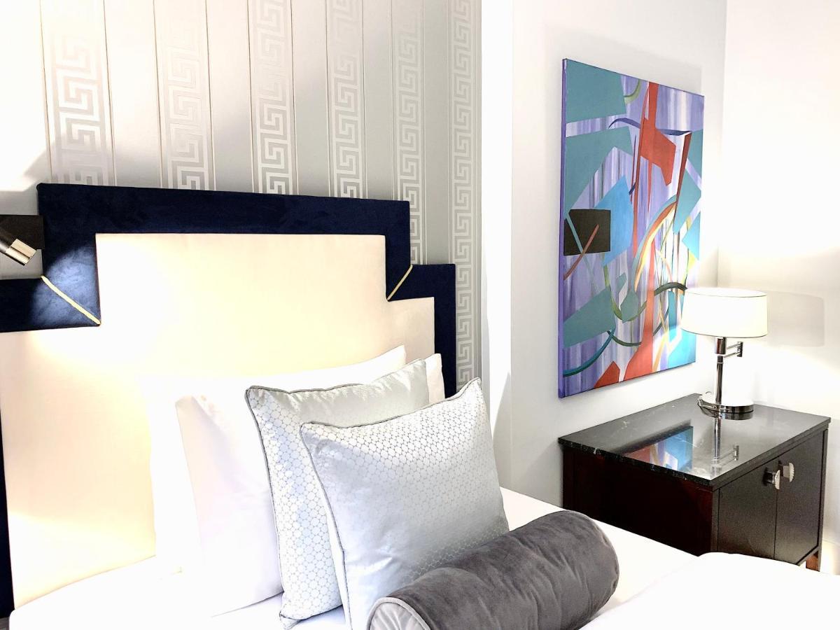 Luxury Suites & Apartments Mondrian Market Square II Varşovia Exterior foto
