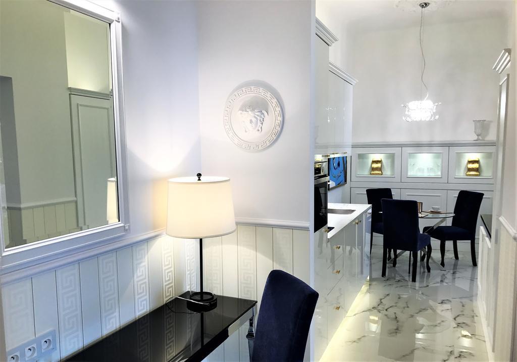 Luxury Suites & Apartments Mondrian Market Square II Varşovia Exterior foto